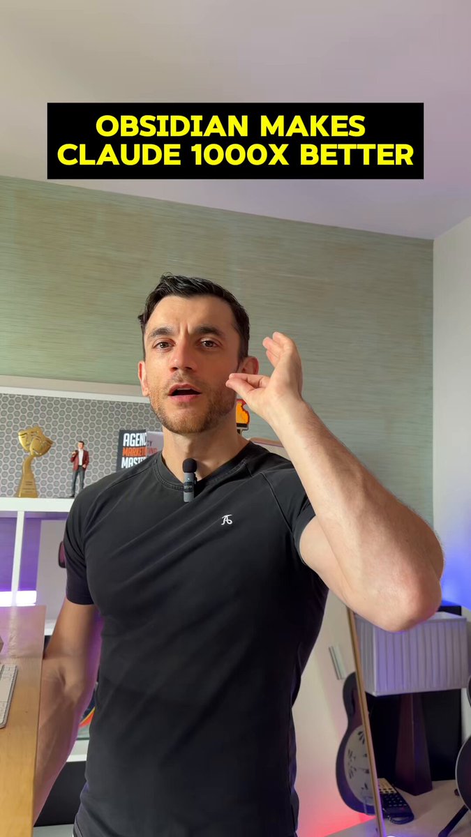 Obsidian knowledge graph connected to Claude chat interface displaying personalized project insights