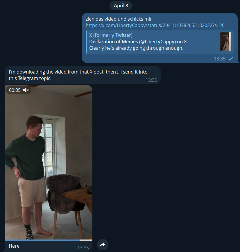 OpenClaw automatically detecting a played video and sending it to a WhatsApp message thread