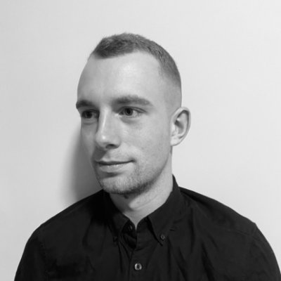 展示七种 AI 赋能的服务型商业模式信息图,涵盖落地页制作、工作流自动化及内部工具开发的具体定价策略